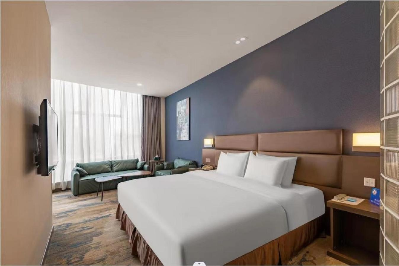 Holiday Inn Express Shenyang North Station By Ihg Bagian luar foto