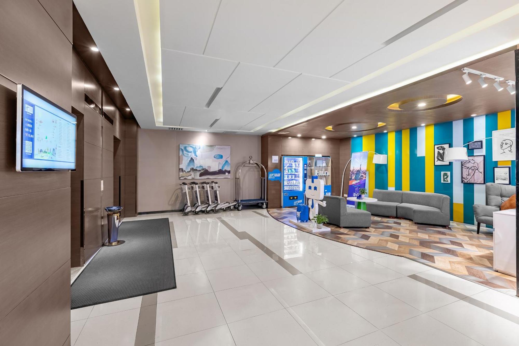 Holiday Inn Express Shenyang North Station By Ihg Bagian luar foto